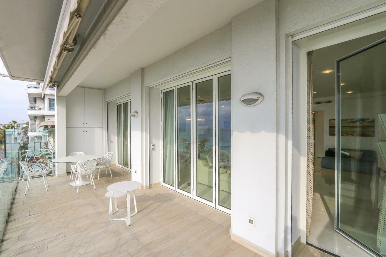 Seafront Modern Apartment นีซ ภายนอก รูปภาพ