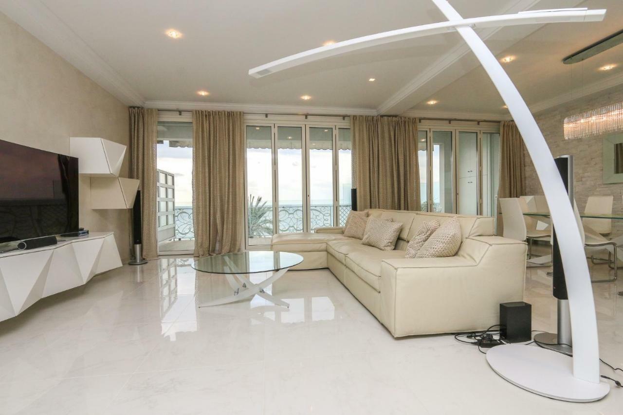 Seafront Modern Apartment นีซ ภายนอก รูปภาพ