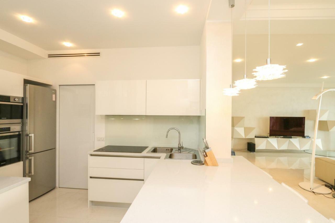 Seafront Modern Apartment นีซ ภายนอก รูปภาพ